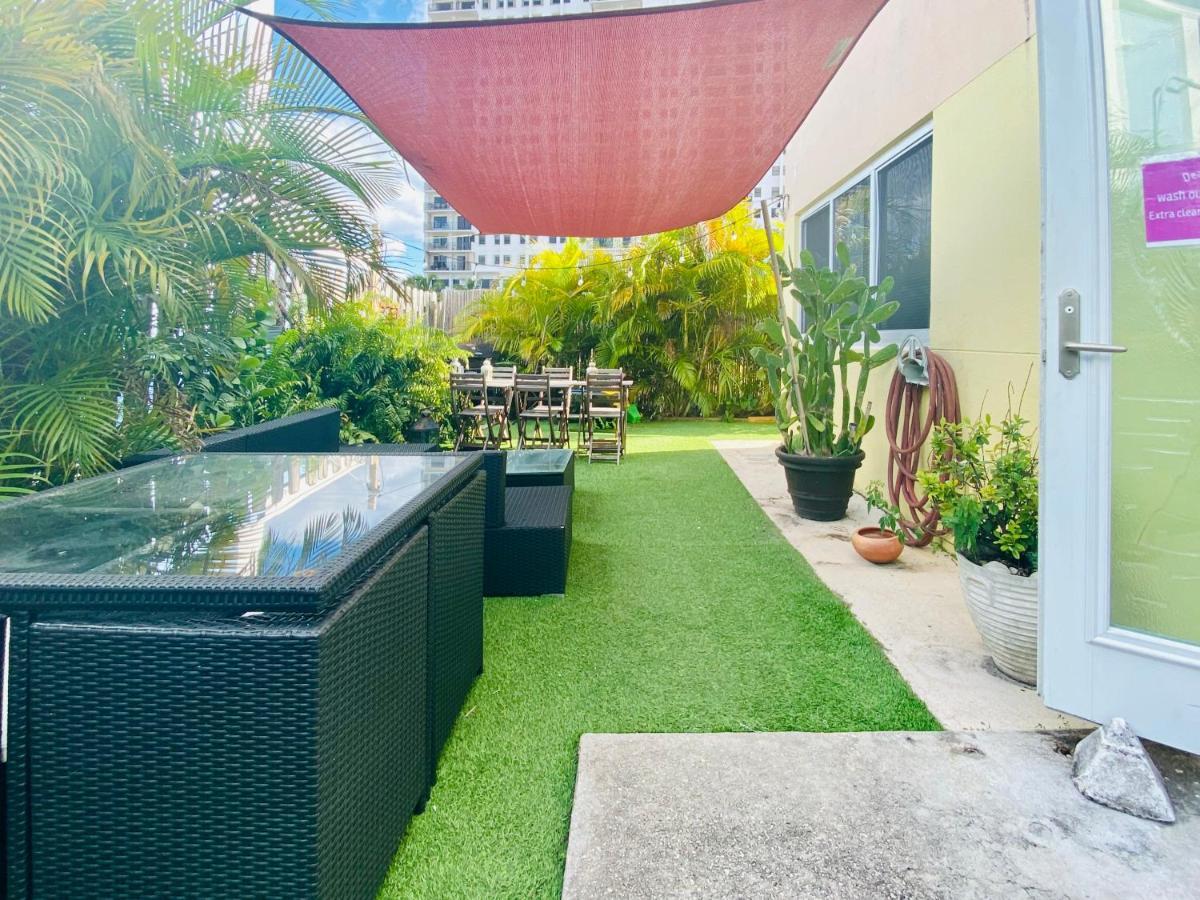 Hollywood Beachfront House Exterior photo